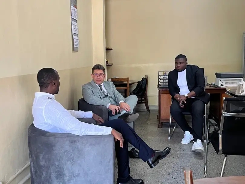 VISITE DU PROFESSEUR BENOÎT BAYENET À LA FSEG-ULC DE L’UNIVERSITÉ LOYOLA DU CONGO