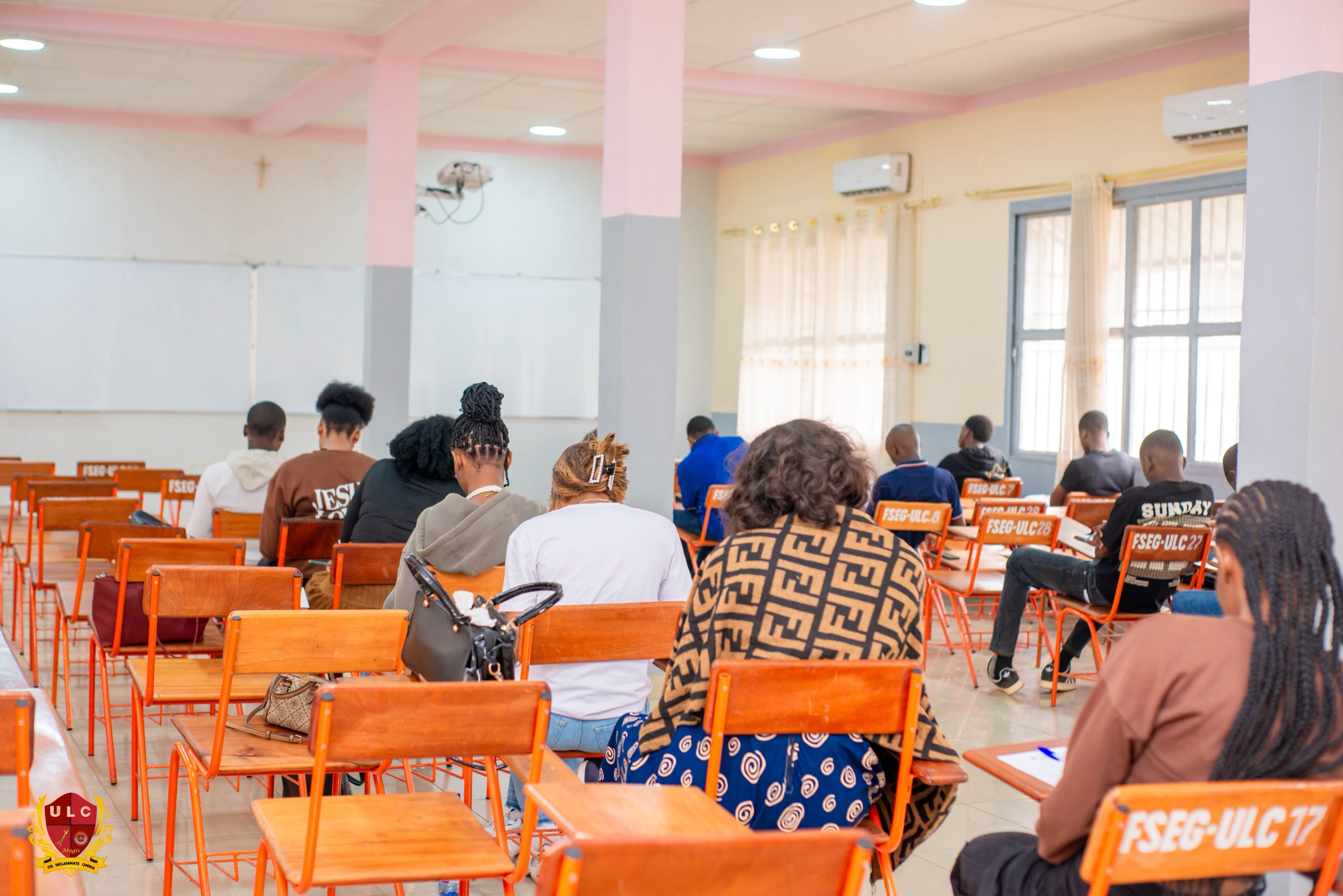 RETOUR EN IMAGES SUR LE DEUXIÈME CONCOURS D’ADMISSION À LA FACULTÉ DE SCIENCES ÉCONOMIQUES ET DE GESTION (FSEG) DE L’UNIVERSITÉ LOYOLA DU CONGO