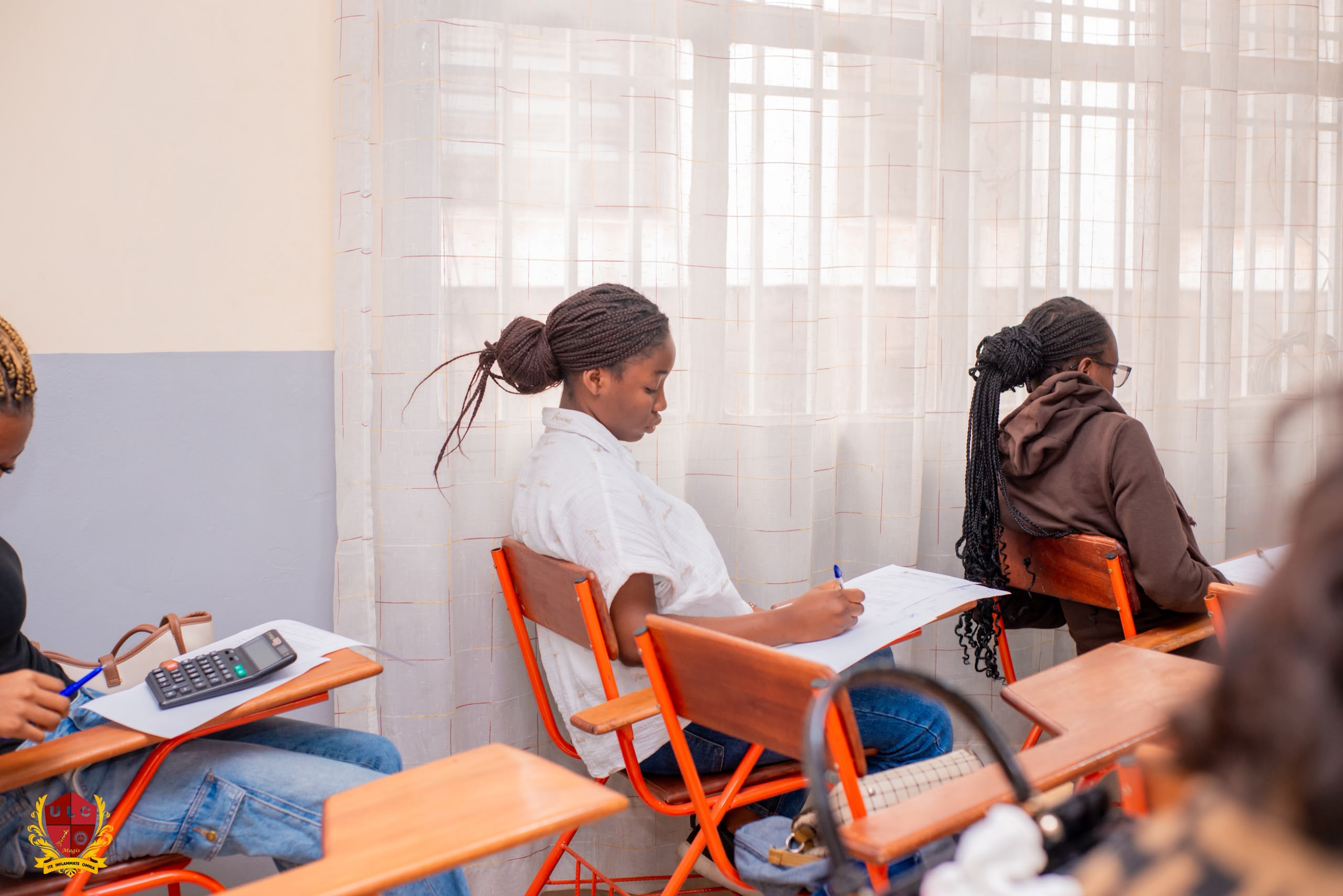 RETOUR EN IMAGES SUR LE DEUXIÈME CONCOURS D’ADMISSION À LA FACULTÉ DE SCIENCES ÉCONOMIQUES ET DE GESTION (FSEG) DE L’UNIVERSITÉ LOYOLA DU CONGO