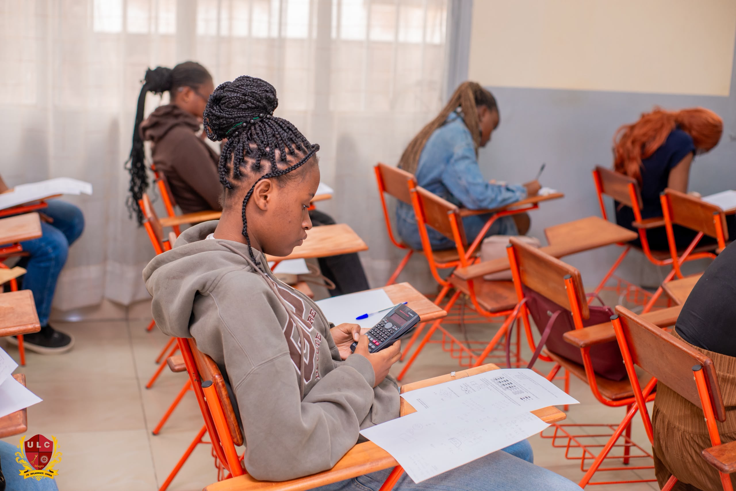 RETOUR EN IMAGES SUR LE DEUXIÈME CONCOURS D’ADMISSION À LA FACULTÉ DE SCIENCES ÉCONOMIQUES ET DE GESTION (FSEG) DE L’UNIVERSITÉ LOYOLA DU CONGO