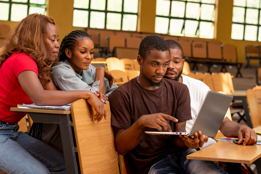 Étudiants de l'ULC engagés dans le Service Learning